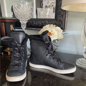 UGG Australia Croft Exotic Snakeskin Velvet Black Lace Up High Tops Size: 8